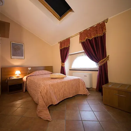 Ca' Rossa Hotel
