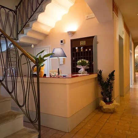 Ca' Rossa Hotel San Giovanni in Croce